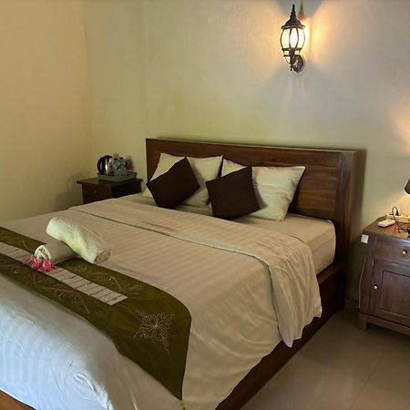 Kubu Artha Bungalow Nusa Penida Ped Экстерьер фото