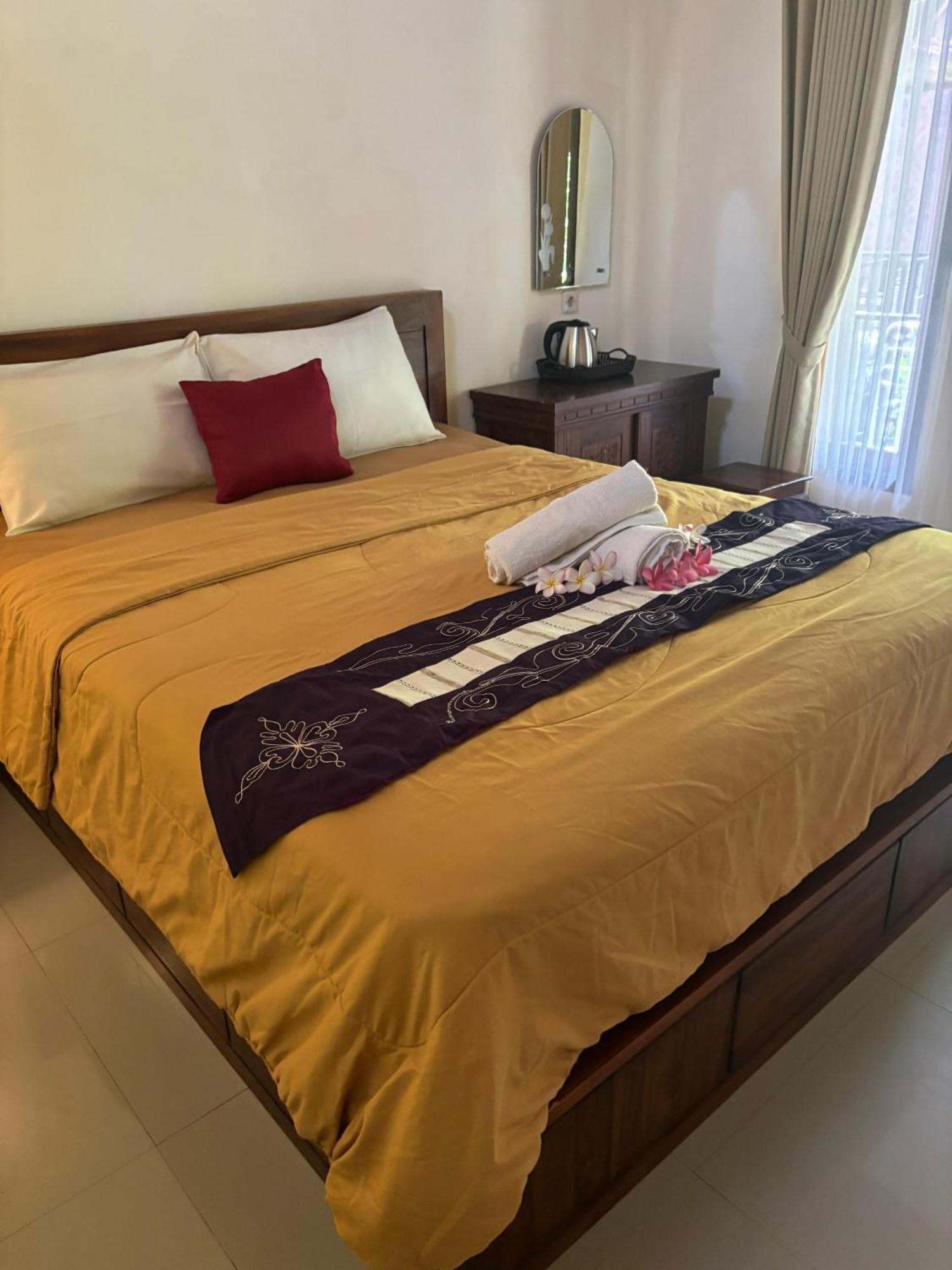 Kubu Artha Bungalow Nusa Penida Ped Экстерьер фото