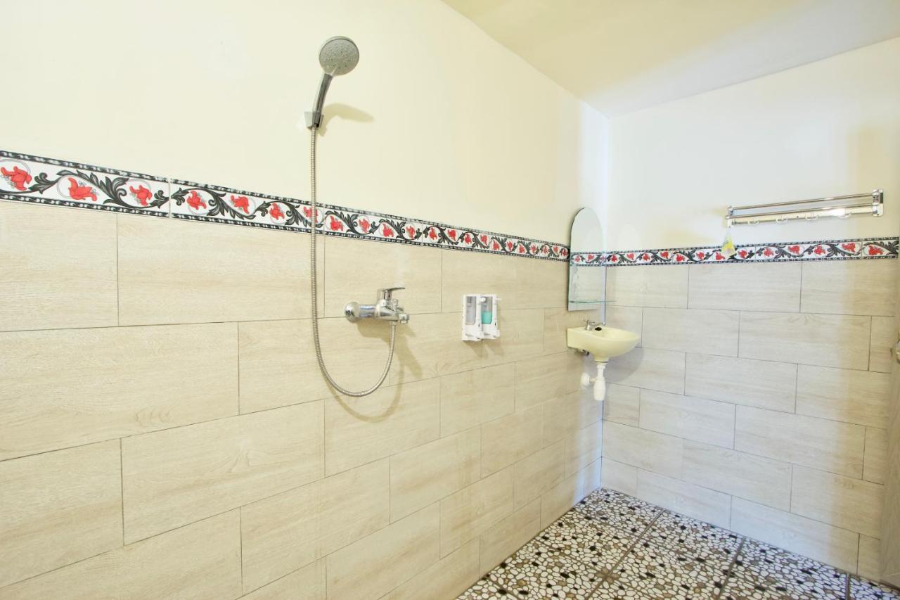 Kubu Artha Bungalow Nusa Penida Ped Экстерьер фото